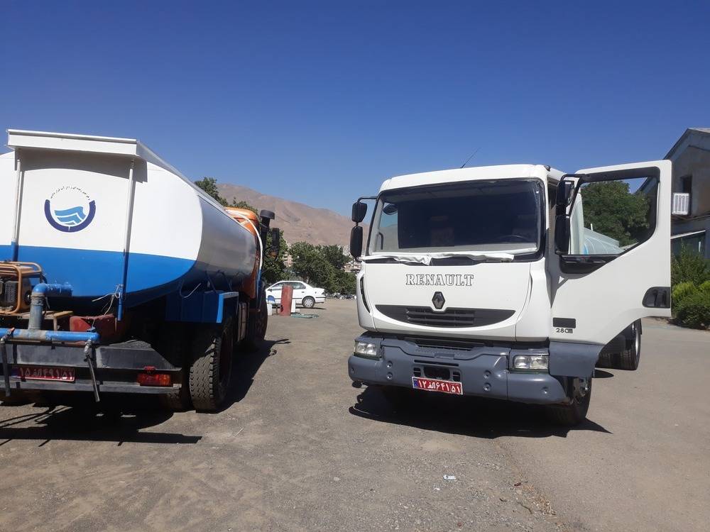 مدیرعامل شرکت آبفا کردستان خبر داد: اعزام ۴ دستگاه تانکر آبرسانی سیار آبفا کردستان به مراسم تشییع پیکر مطهر رهبر شهید انقلاب